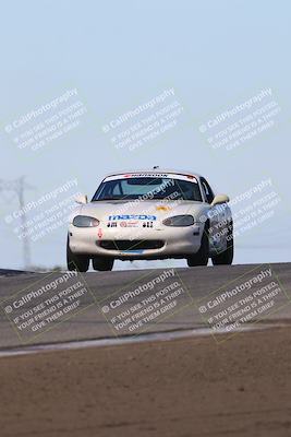 media/Oct-26-2025-CalClub SCCA (Sun) [[8ce1e69566]]/Group 5/Grapevine/